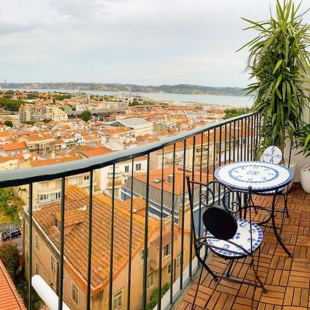 Ideally Located With Perfect Views Algés Exterior foto