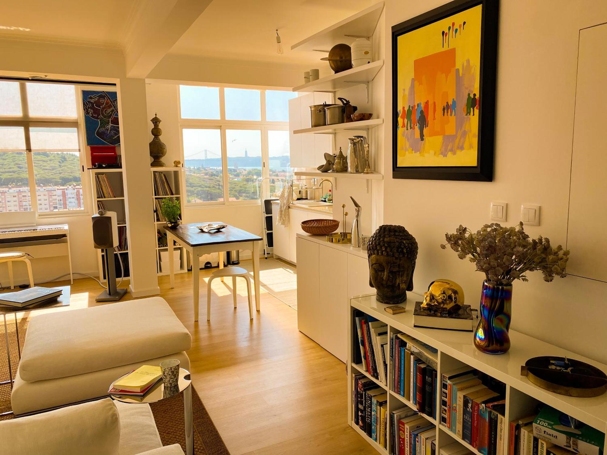 Ideally Located With Perfect Views Algés Exterior foto